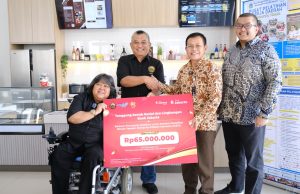 Sahabat Disabilitas Binaan YaSDI Dapat Bantuan dari Bank Jakarta