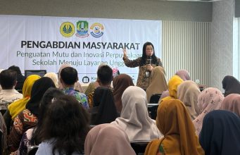 Tingkatkan Mutu Perpustakaan Sekolah, FIP UNJ dan Disarpusda Kota Bekasi Gelar PkM untuk Pengelola Perpustakaan SD dan SMP